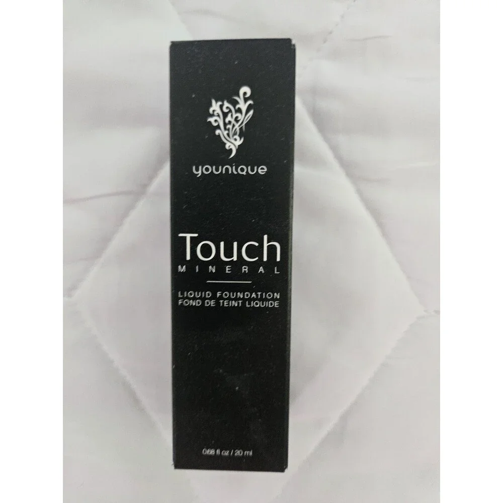 Younique Scarlet Mineral Touch Liquid Foundation 0.68 FL. OZ /20 ml